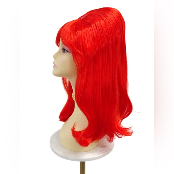 Red retro 60s beehive wig - Picture 3 of 4